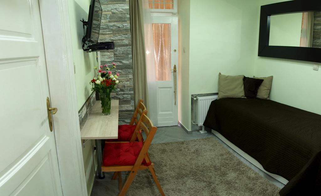 Appartement Citihost Karoly Koerut
